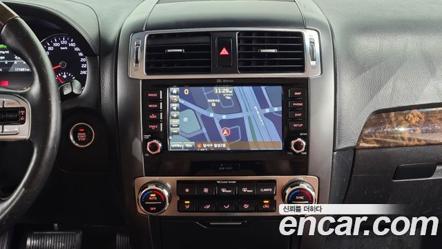 Kia Mohave 2018 — photo 16