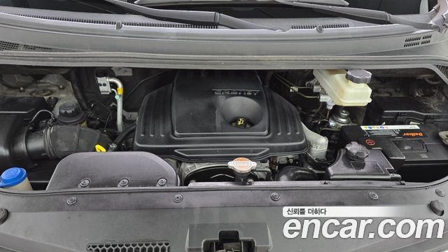 Hyundai Starex 2011 — photo 6