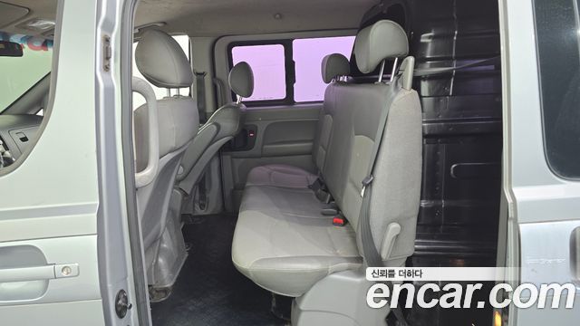 Hyundai Starex 2011 — photo 11