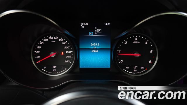 Mercedes-Benz C-Class 2020 — photo 11