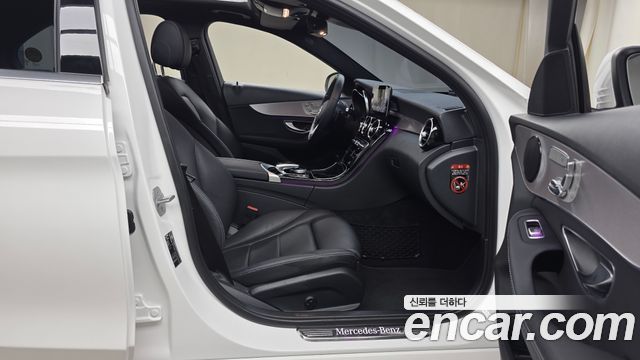 Mercedes-Benz C-Class 2020 — photo 16