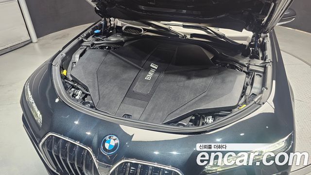 BMW i7 2024 — photo 6