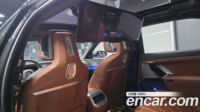 BMW i7 2024 — photo 24