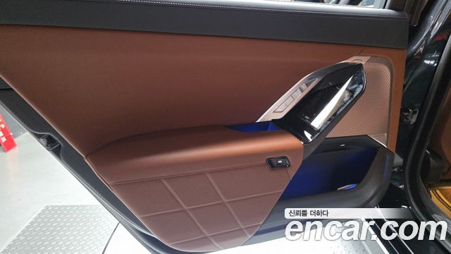 BMW i7 2024 — photo 15