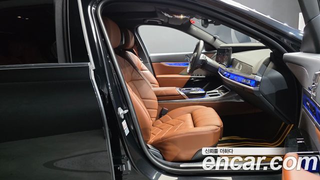 BMW i7 2024 — photo 16