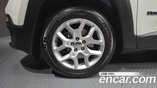 Jeep Renegade 2017 — photo 5