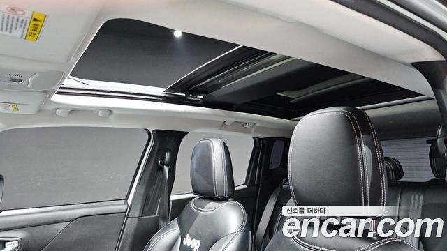Jeep Renegade 2017 — photo 19
