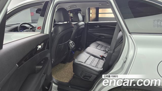 Kia Sorento 2018 — photo 11
