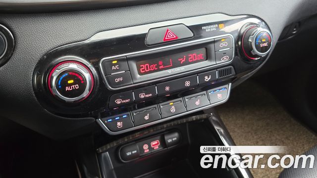 Kia Sorento 2018 — photo 16