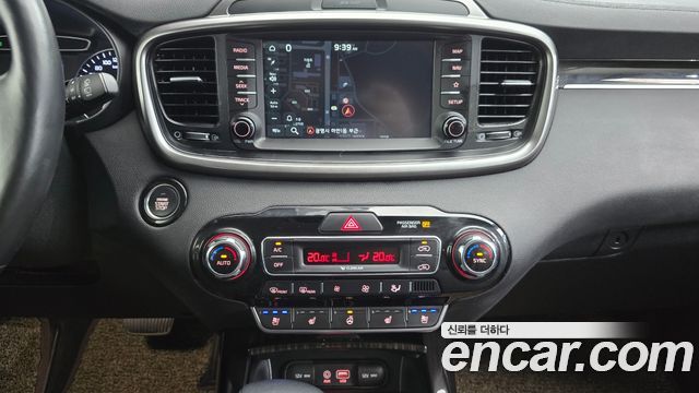 Kia Sorento 2018 — photo 17