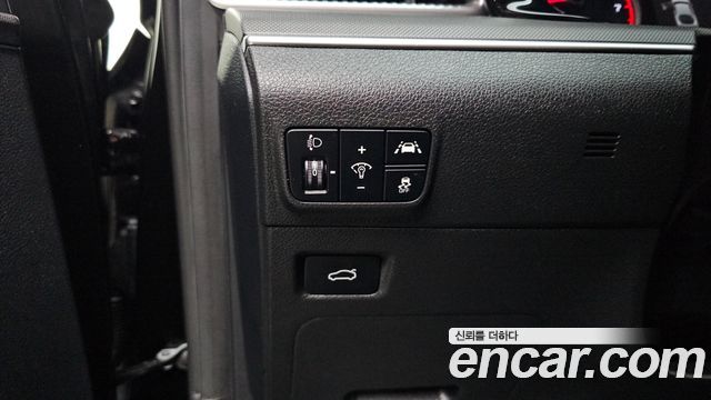Kia K5 2023 — photo 20
