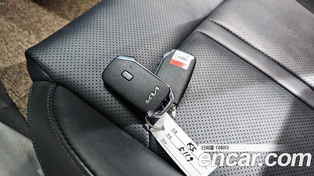 Kia K5 2023 — photo 31
