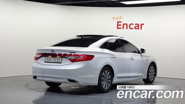 Hyundai Grandeur 2015 — photo 2