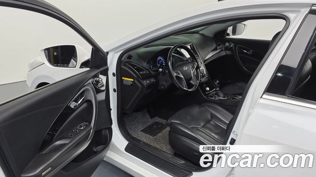 Hyundai Grandeur 2015 — photo 10