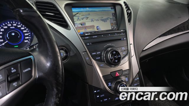 Hyundai Grandeur 2015 — photo 13