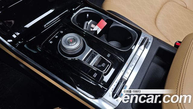 Kia Canival 2023 — photo 12