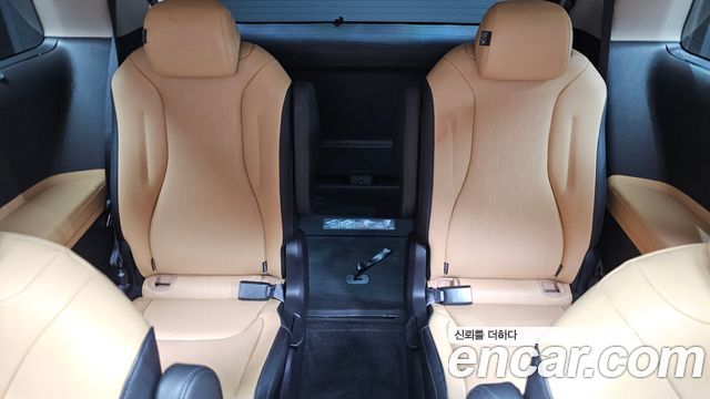 Kia Canival 2023 — photo 13