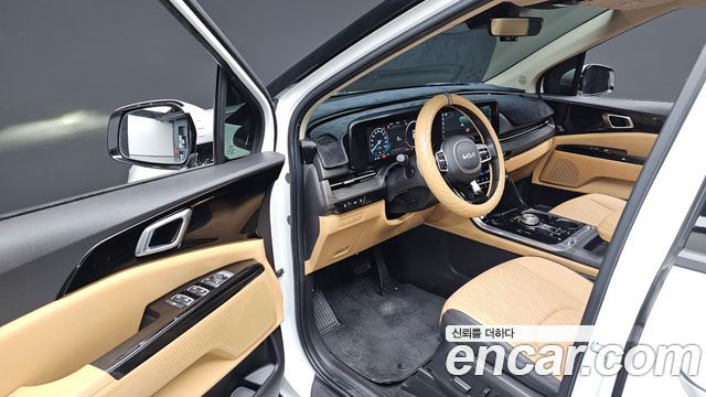 Kia Canival 2023 — photo 18