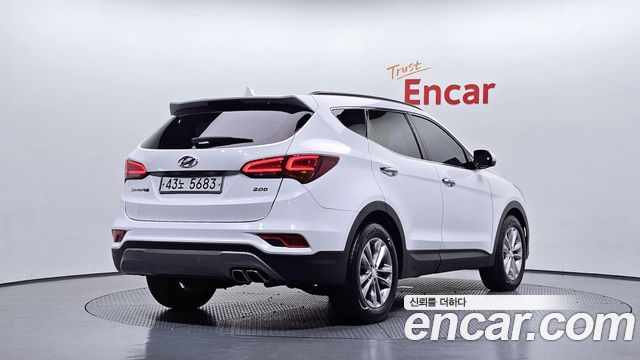 Hyundai Santafe 2018 — photo 2