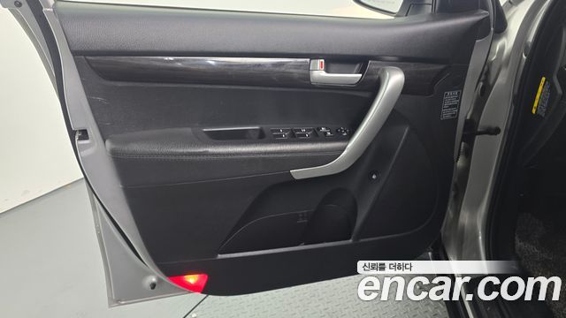 Kia Sorento 2012 — photo 14