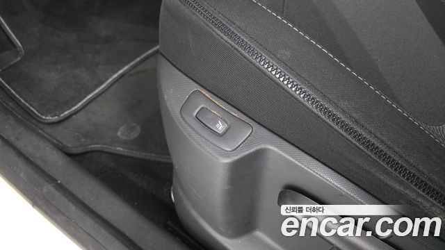 Renault Korea QM3 2015 — photo 19