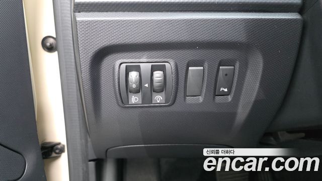 Renault Korea QM3 2015 — photo 25