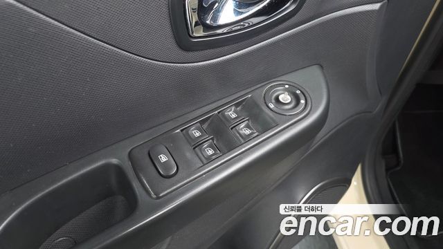 Renault Korea QM3 2015 — photo 27
