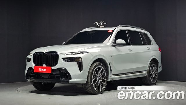 BMW X7 2025 — photo 1