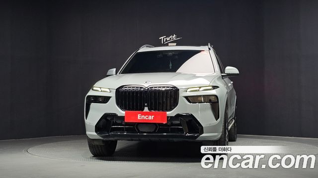 BMW X7 2025 — photo 3