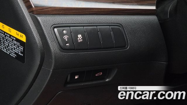 Kia K7 2015 — photo 17