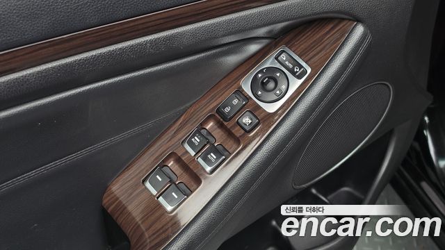 Kia K7 2015 — photo 18