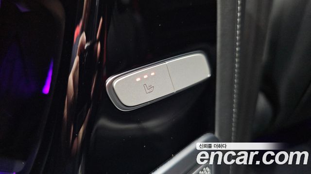 Mercedes-Benz G-Class 2023 — photo 24
