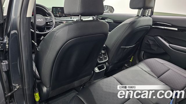 Kia Seltos 2023 — photo 30