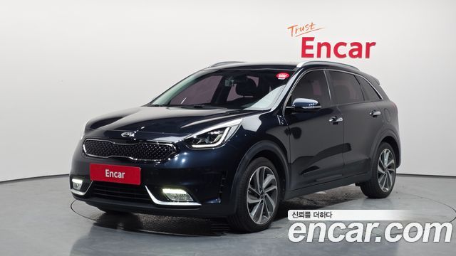 Kia Niro 2018 — photo 1