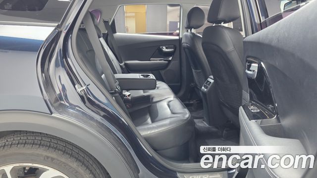 Kia Niro 2018 — photo 18