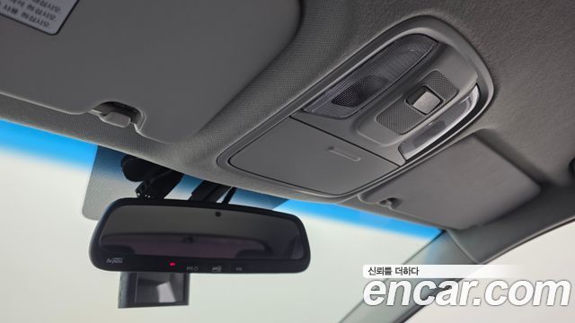 Kia Niro 2018 — photo 23