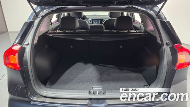 Kia Niro 2018 — photo 26