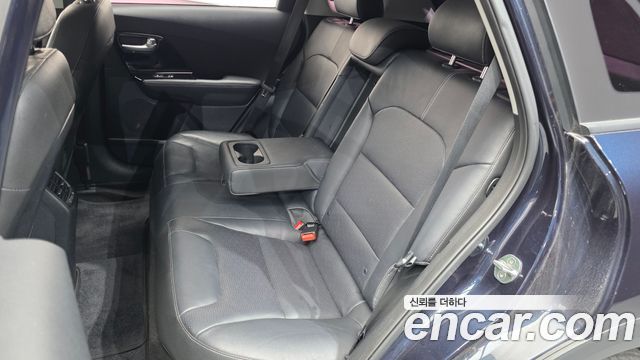 Kia Niro 2018 — photo 16