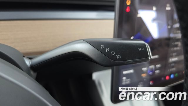Tesla Model Y 2021 — photo 9