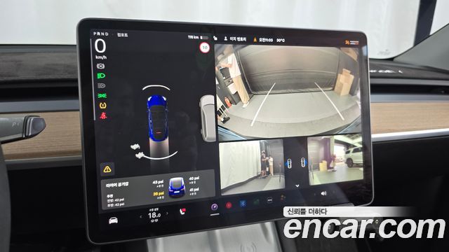 Tesla Model Y 2021 — photo 15