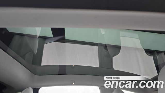 Tesla Model Y 2021 — photo 20