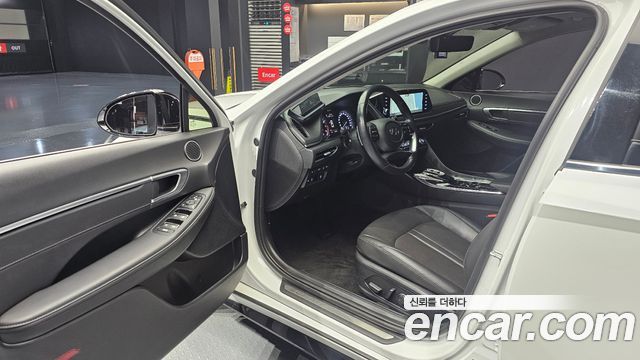 Hyundai Sonata 2022 — photo 10