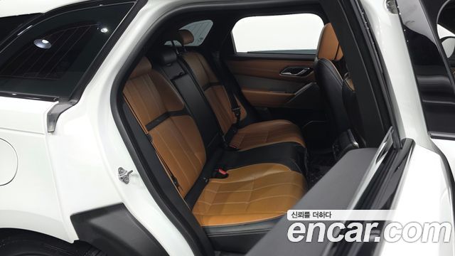 Land Rover Range Rover Velar 2018 — photo 17
