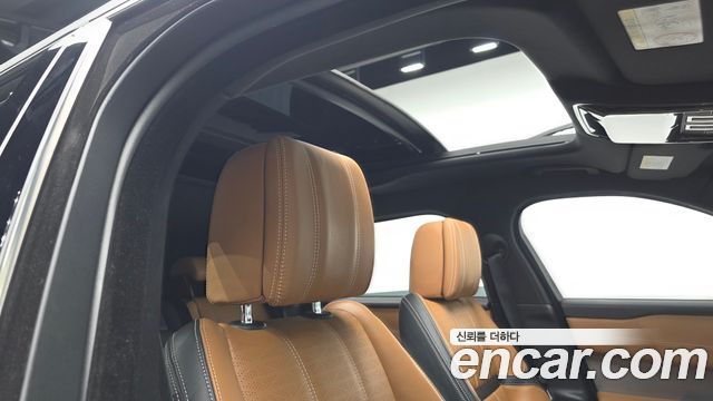 Land Rover Range Rover Velar 2018 — photo 22