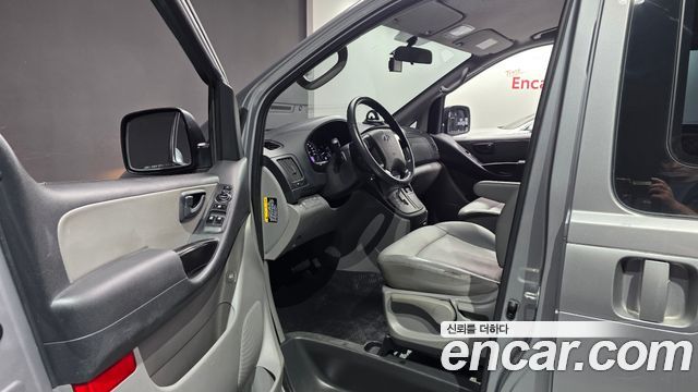 Hyundai Starex 2021 — photo 13