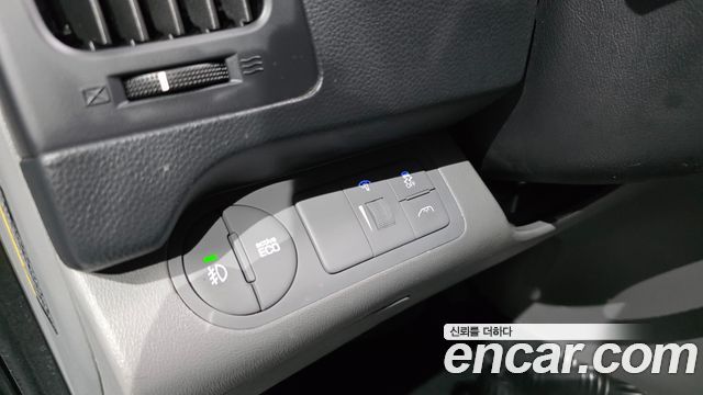 Hyundai Starex 2021 — photo 18