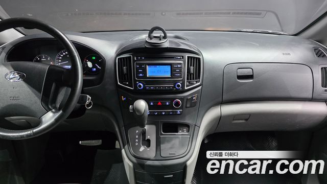 Hyundai Starex 2021 — photo 21