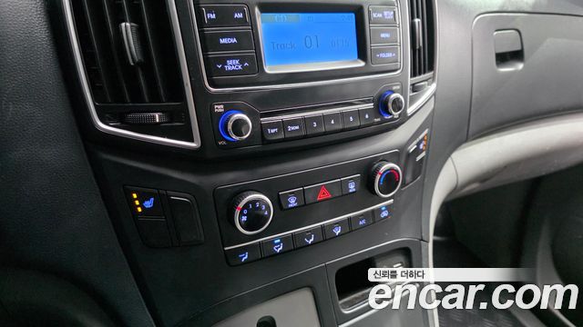 Hyundai Starex 2021 — photo 23