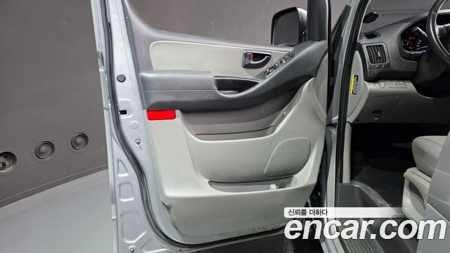 Hyundai Starex 2021 — photo 14