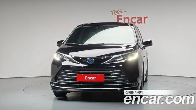 Toyota Sienna 2024 — photo 3